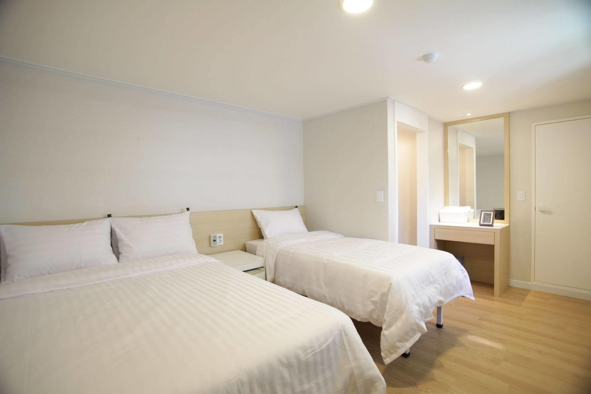 Hotel Sleepy Panda Streamwalk Seoul Jongno Dış mekan fotoğraf