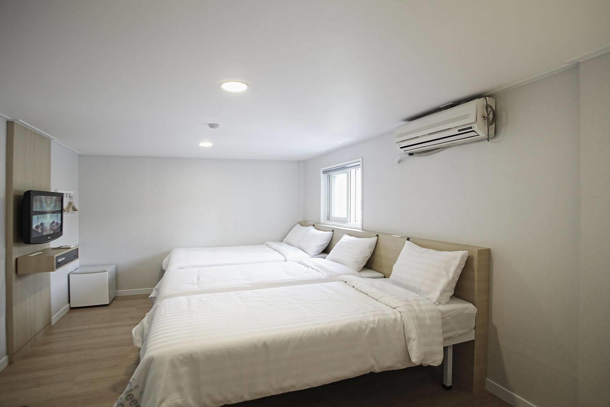 Hotel Sleepy Panda Streamwalk Seoul Jongno Dış mekan fotoğraf