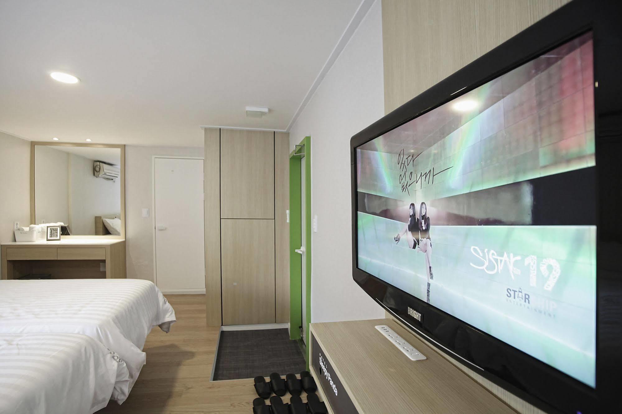 Hotel Sleepy Panda Streamwalk Seoul Jongno Dış mekan fotoğraf